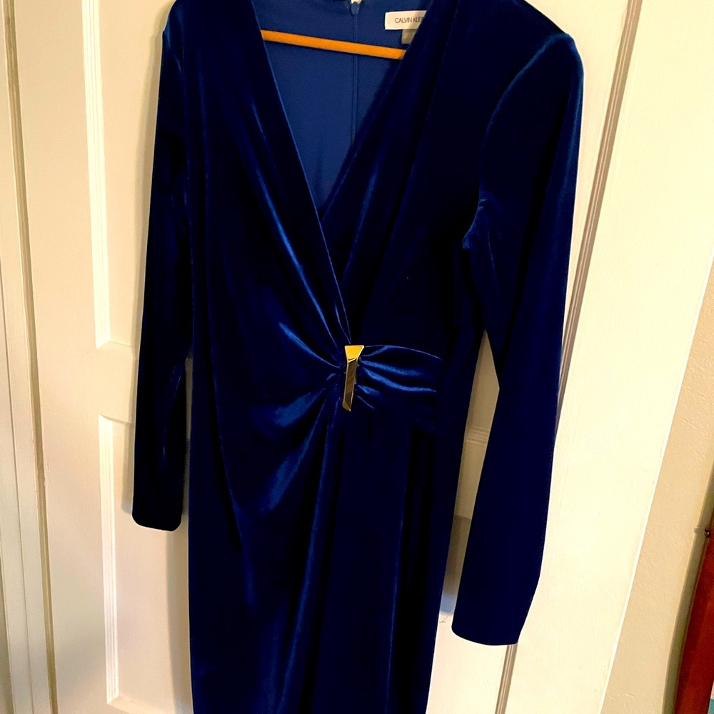 Brand New Calvin Klein Blue Velvet Velour Long Sleeved Dress/ Knee Length